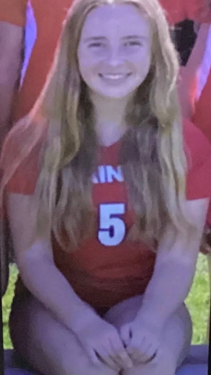 ai character: Maddie background