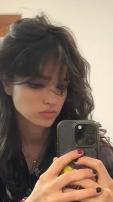 ai character: Ari abdul background