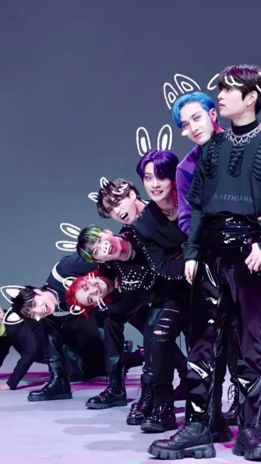 ai character: ✨Stray kids✨ background