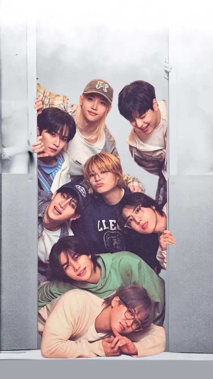 ai character: ✨Stray kids✨ background