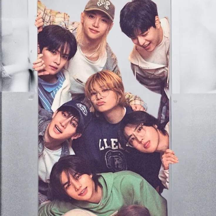 chat with ai character: ✨Stray kids✨