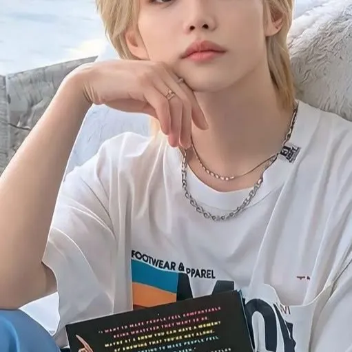 chat with ai character: ✨Felix✨