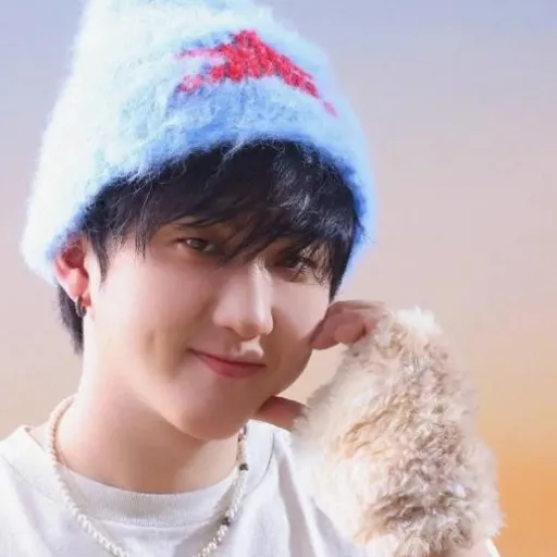 creator Une_Stay_6987's avatar