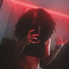 chat with ai character: Zuri 