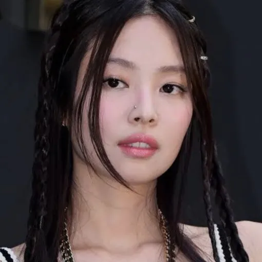 creator 𝒿ĕ̎n̸͟͞n̸͟͞𝒾ĕ̎'s avatar