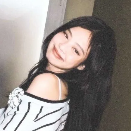 creator YOURLOCALIA's avatar