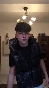 ai character: Simone background