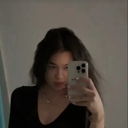 creator Tan Feelz's avatar