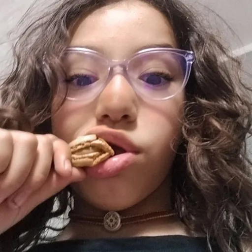 creator ines ❤️ sola amici's avatar