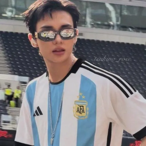 creator *Hwang Hyunjin*'s avatar