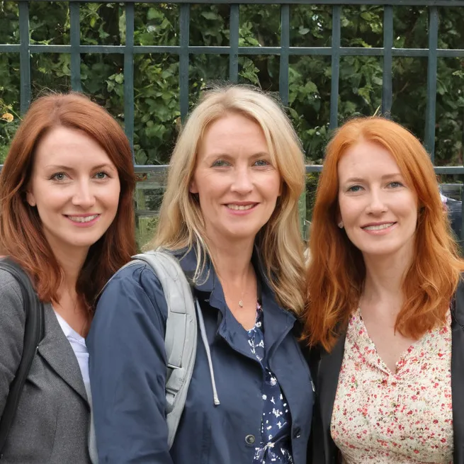 chat with ai character: School Gate