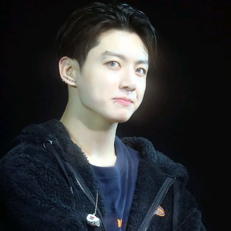 chat with ai character: Jeon Jungkook