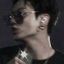 chat with ai character: Jungkook