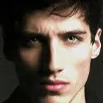 chat with ai character: Lorenzo