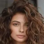 chat with ai character: Emma