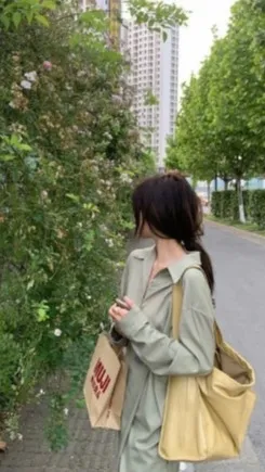 ai character: hana background