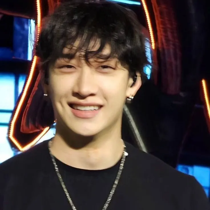 chat with ai character: BangChan