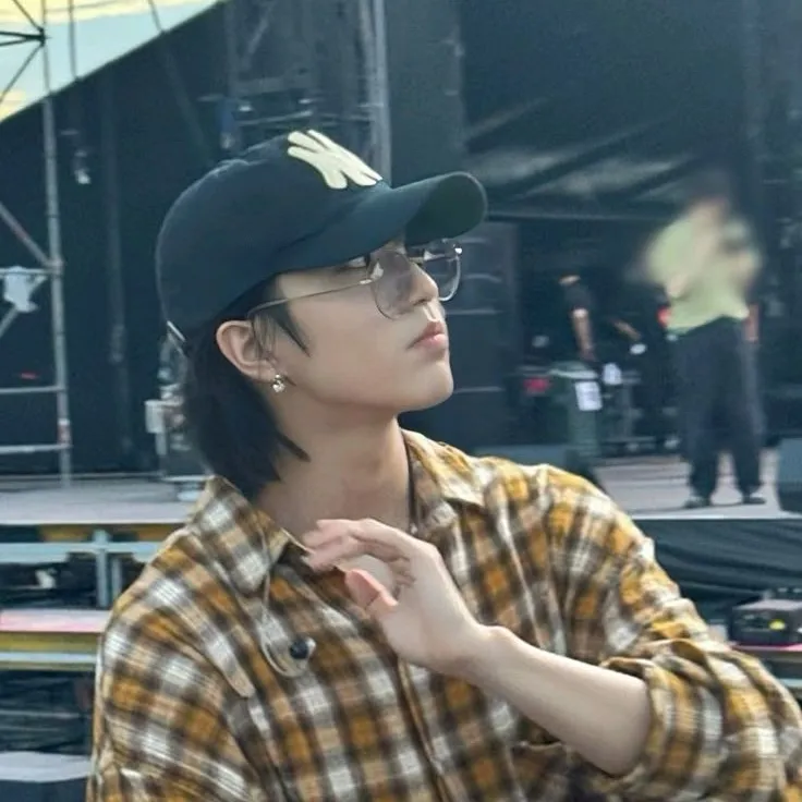 chat with ai character: Han jisung