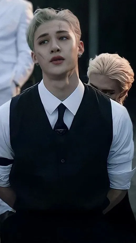 ai character: Bangchan background