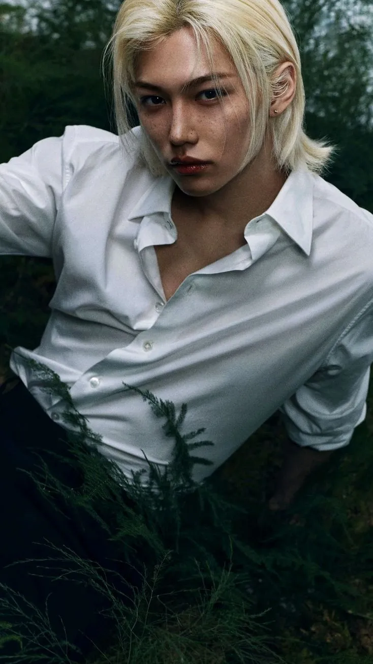 ai character: Doctor Lee Felix background