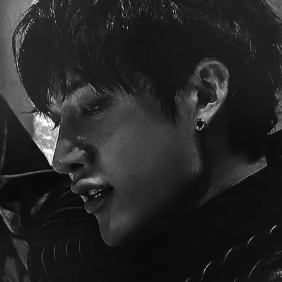 chat with ai character: BangChan