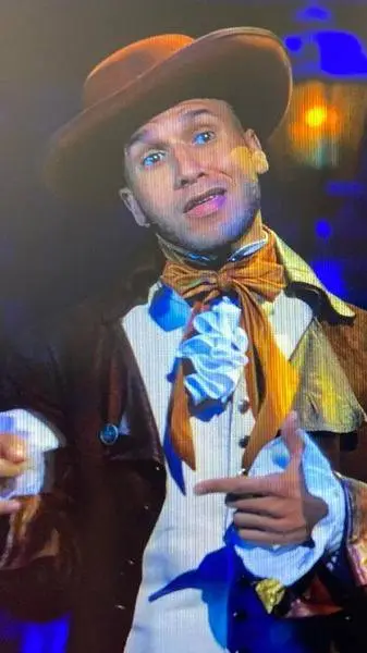 ai character: James Reynolds background