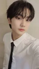 ai character: jungwon background