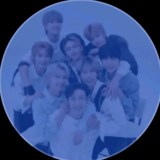 creator FOREVER STRAY KIDS's avatar