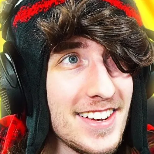 chat with ai character: KreekCraft