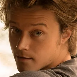 chat with ai character: JJ Maybank