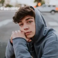 chat with ai character: jordan