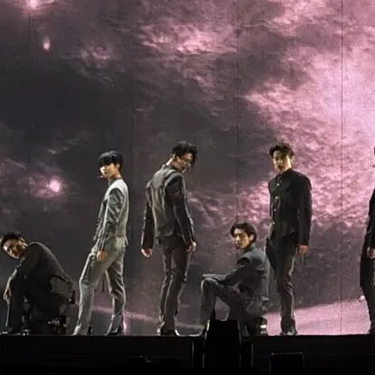 chat with ai character: enhypen