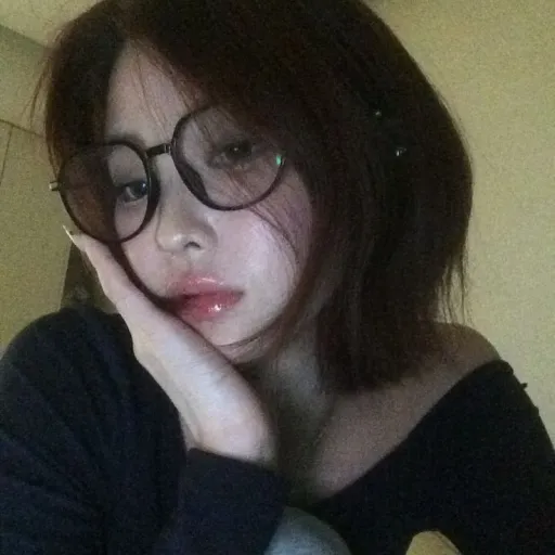 creator emmaluvsxxq's avatar