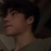 chat with ai character: Рей