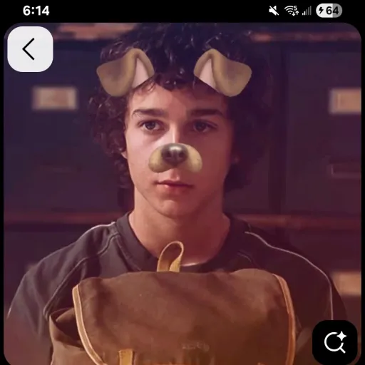 creator iloveholes's avatar