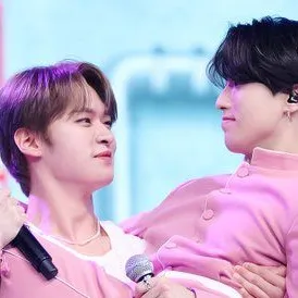 chat with ai character: Minsung