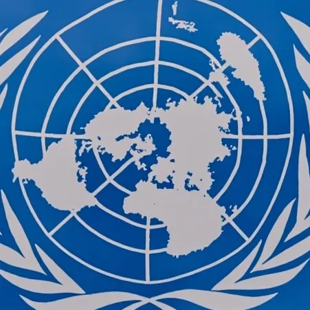 chat with ai character: UN~ 