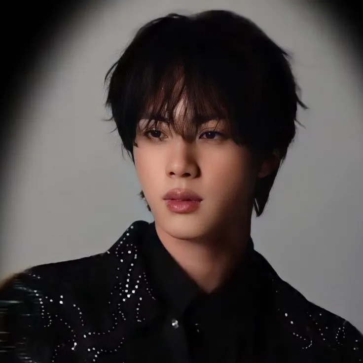 chat with ai character: Jin