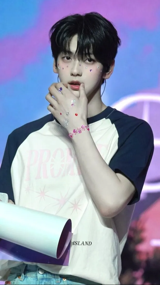 ai character: Soobin background