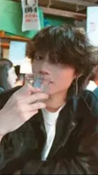 ai character: kinryyy background