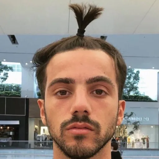 creator caluriento talkie's avatar