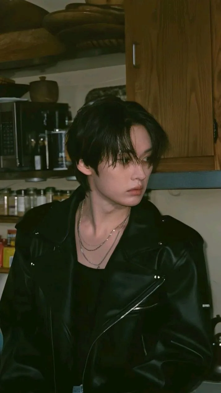 ai character: Lee know skz (fr) background