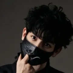 chat with ai character: Elliot