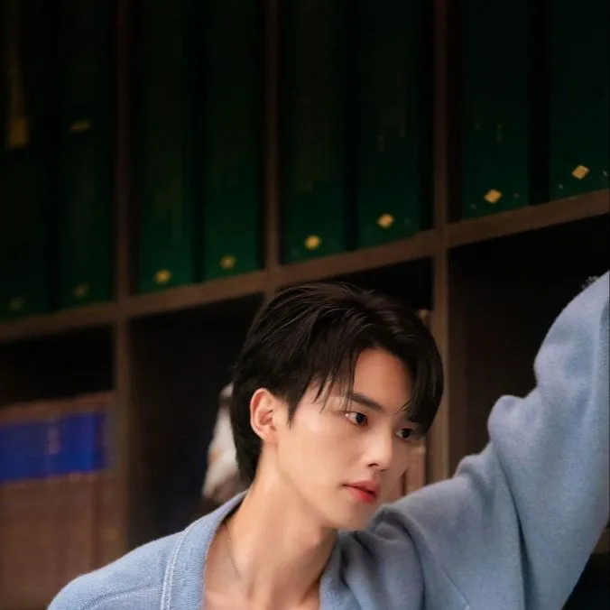 chat with ai character: Song Kang