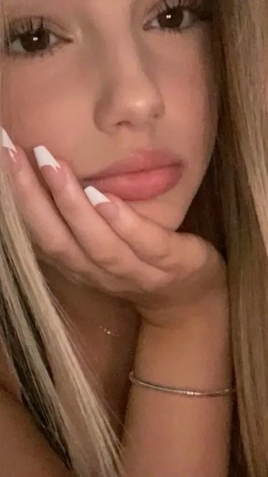 ai character: Kalia background