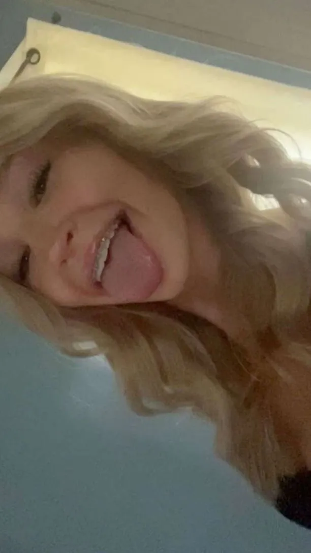 ai character: Katlyn background