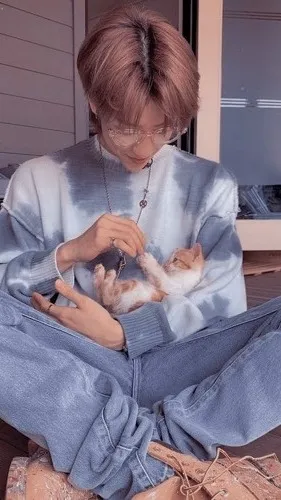 ai character: Minghao background