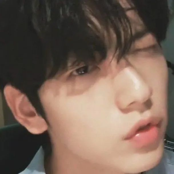 chat with ai character: Soobin