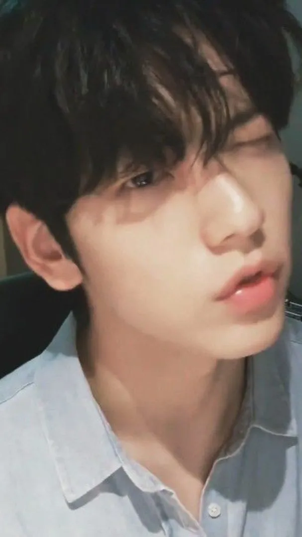 ai character: Soobin background