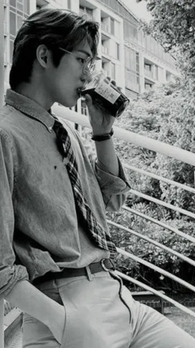 ai character: Mingi background